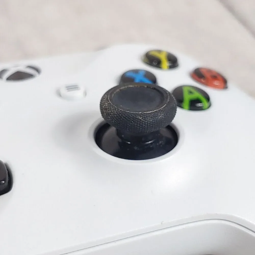 Microsoft Xbox One Wireless Controller - WHITE Model: 1708 - TESTED WORKING